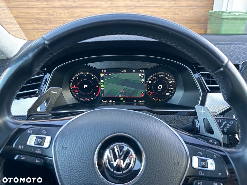 Volkswagen Passat 2.0 TDI Bi-Turbo BMT 4Mot Highline DSG - 11