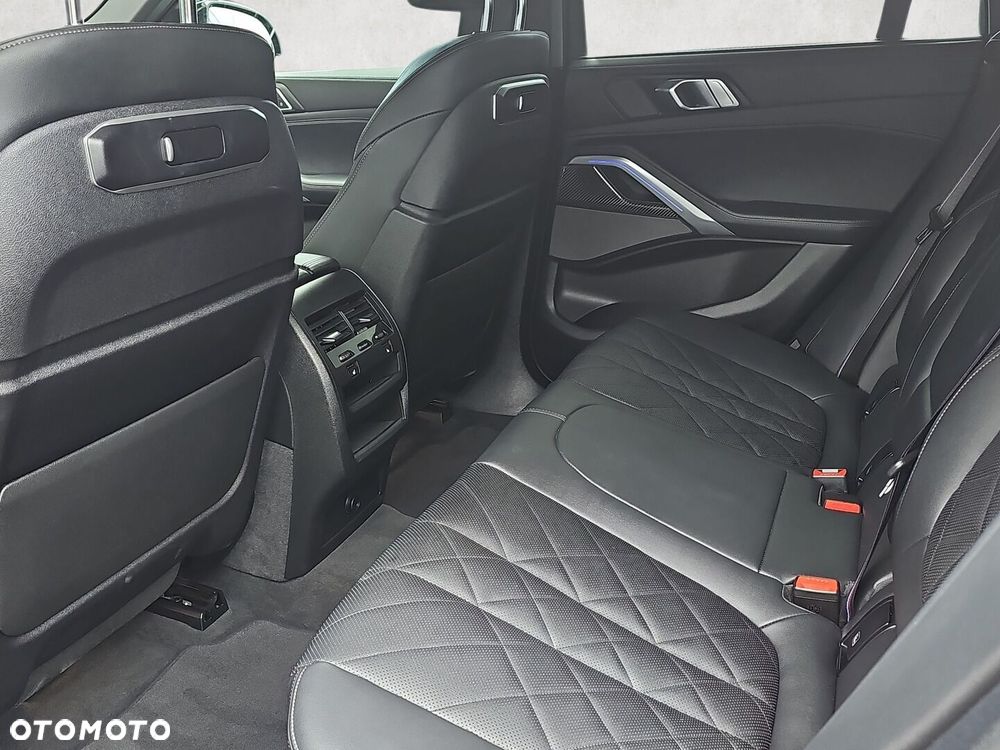 BMW X6 - 29