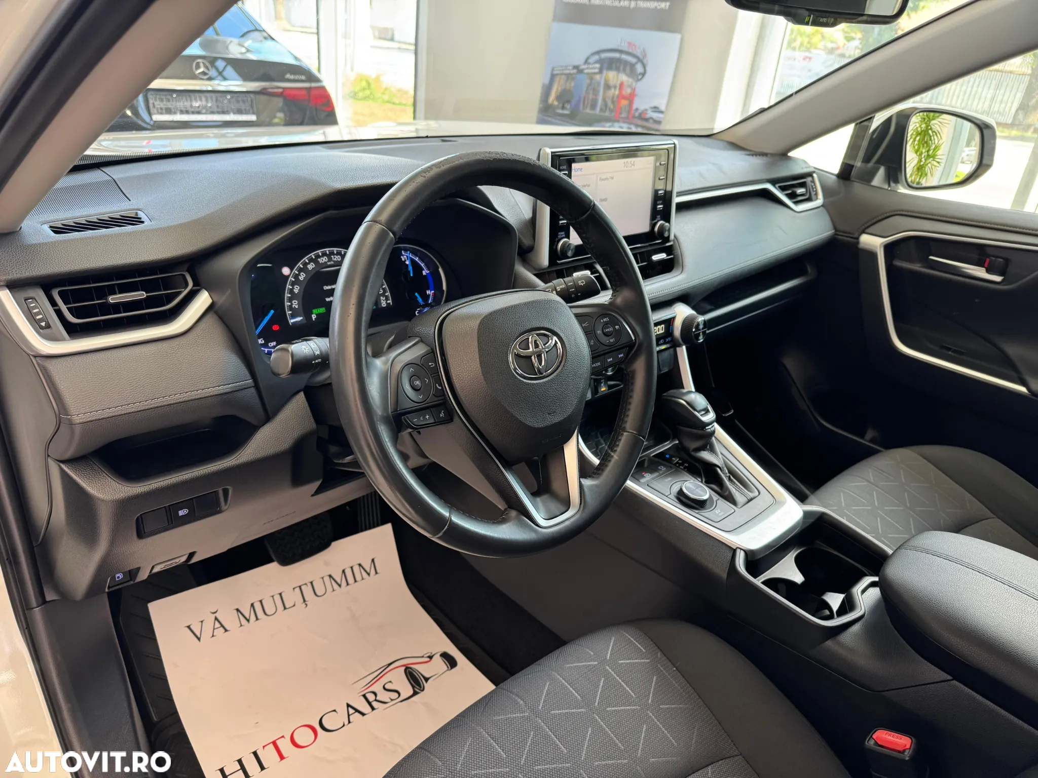 Toyota RAV4 - 10