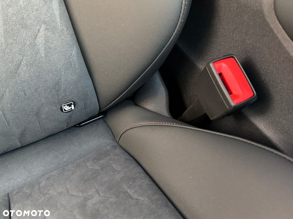 Cupra Terramar 1.5 eTSI mHEV DSG - 32