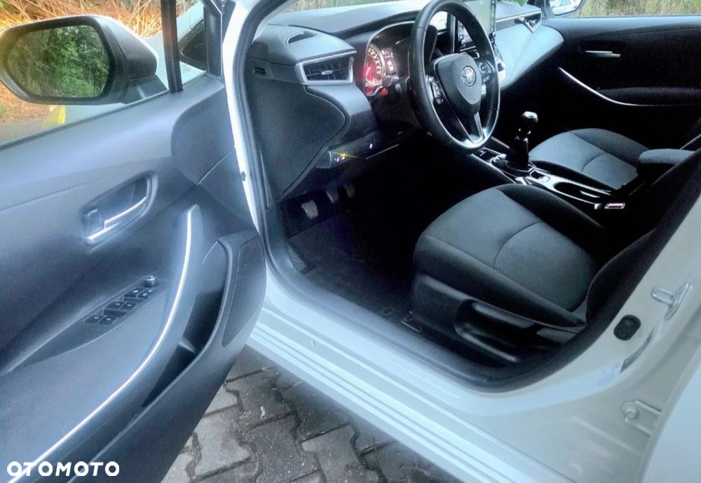 Toyota Corolla 1.6 Premium - 6