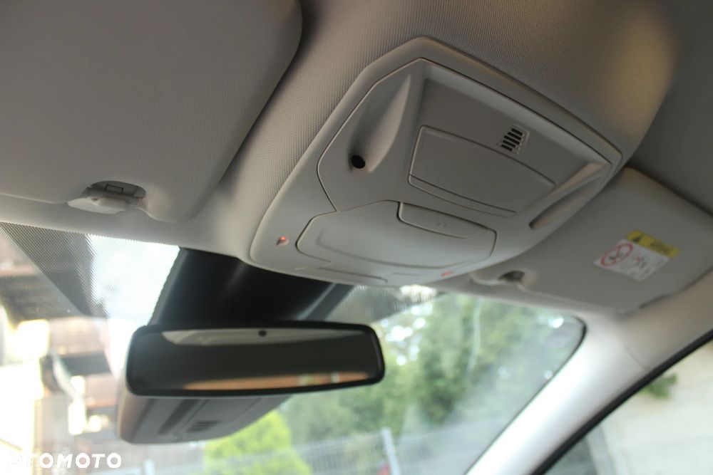 Ford Focus 1.0 EcoBoost Titanium - 19