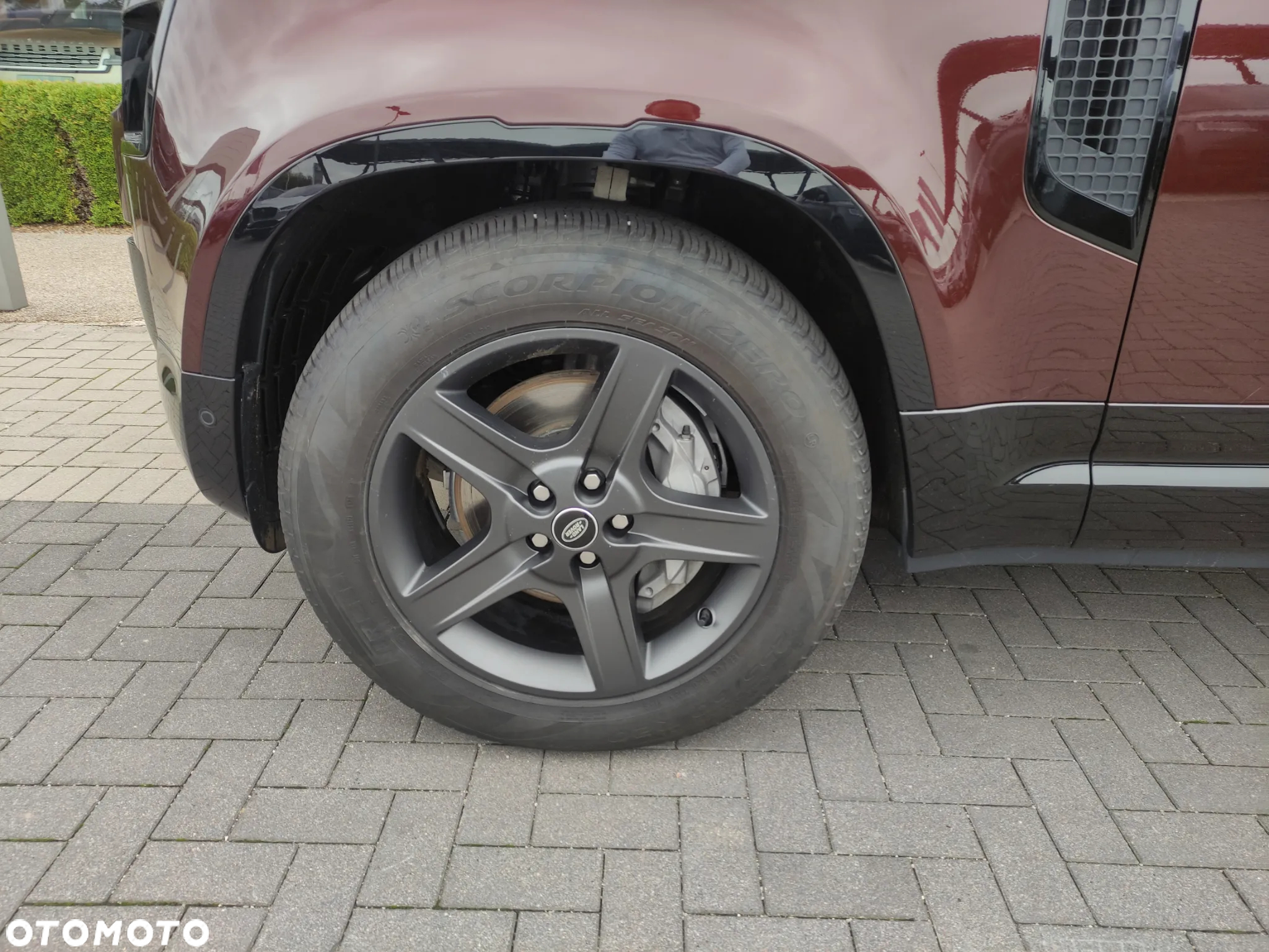 Land Rover Defender - 19