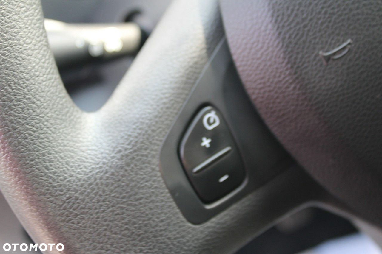 Renault Trafic - 16