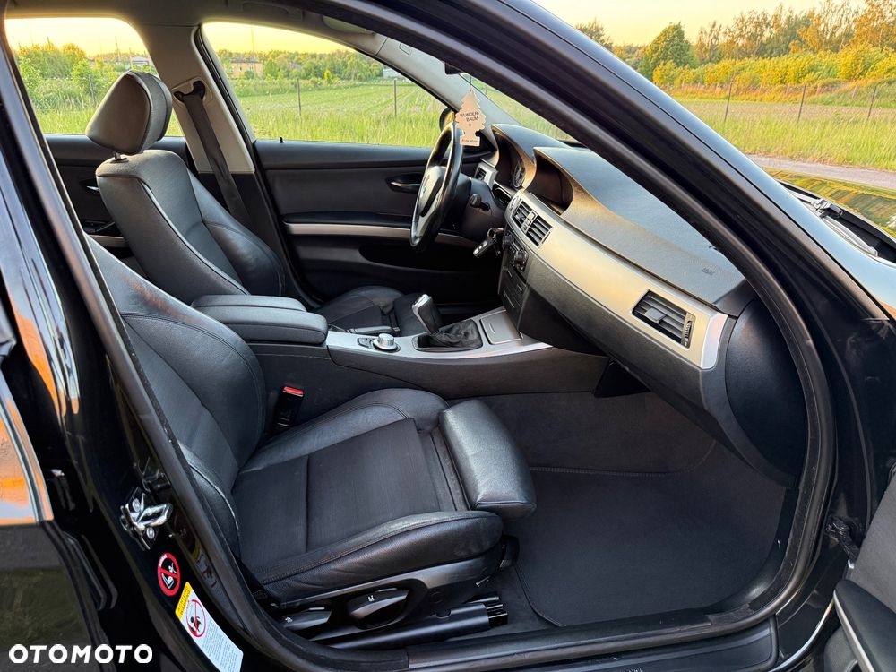 BMW Seria 3 320d DPF - 21