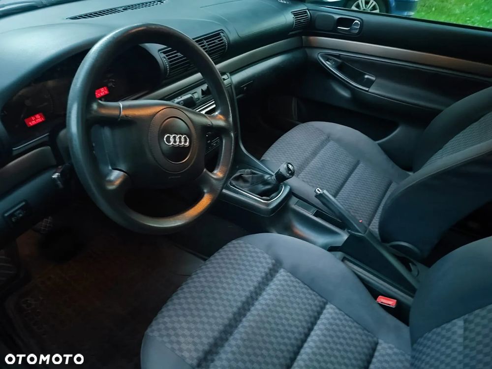 Audi A4 - 10