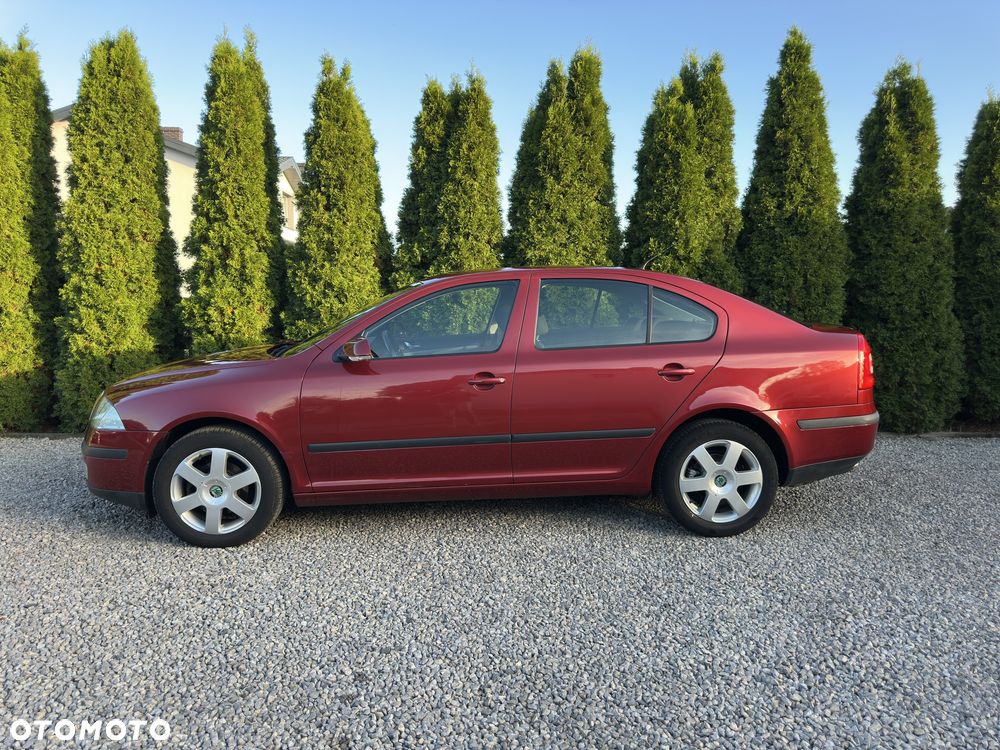 Skoda Octavia 1.6 Ambiente - 31