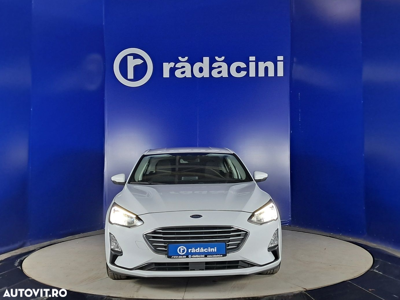Ford Focus - 8