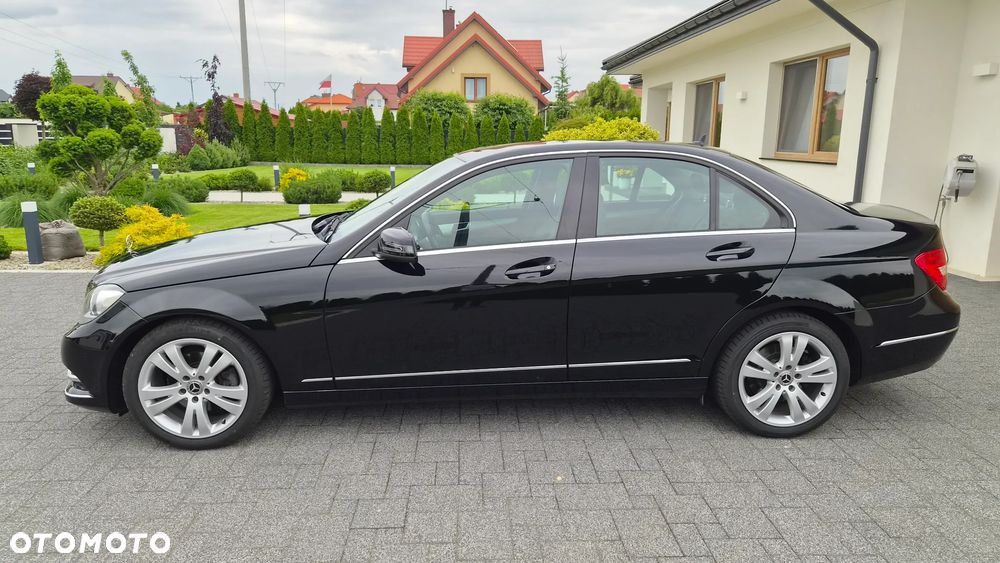 Mercedes-Benz Klasa C - 32