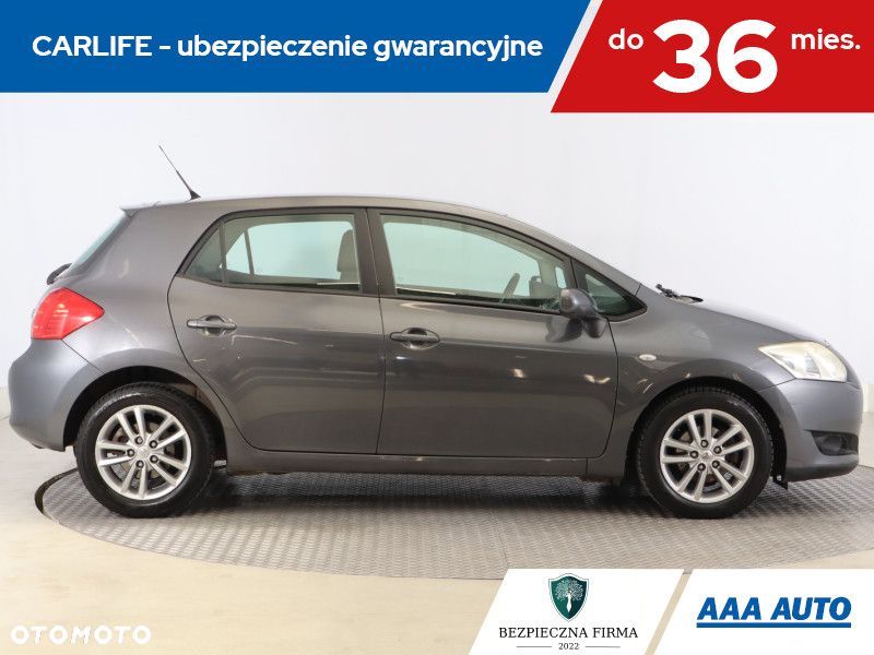 Toyota Auris - 8