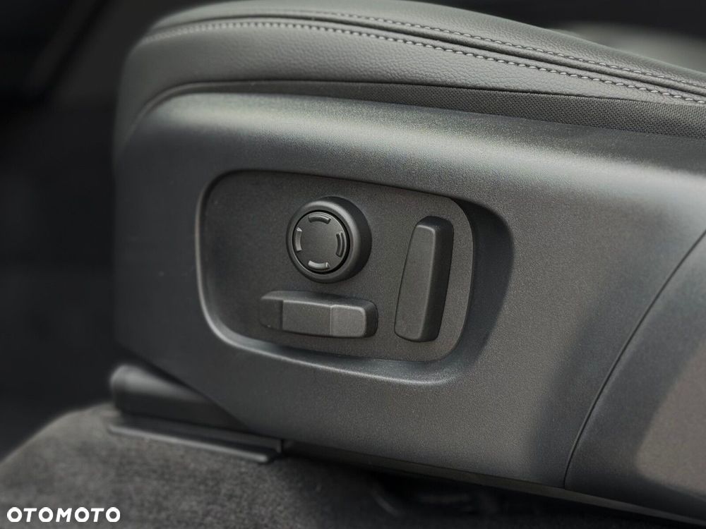 Land Rover Discovery Sport - 14