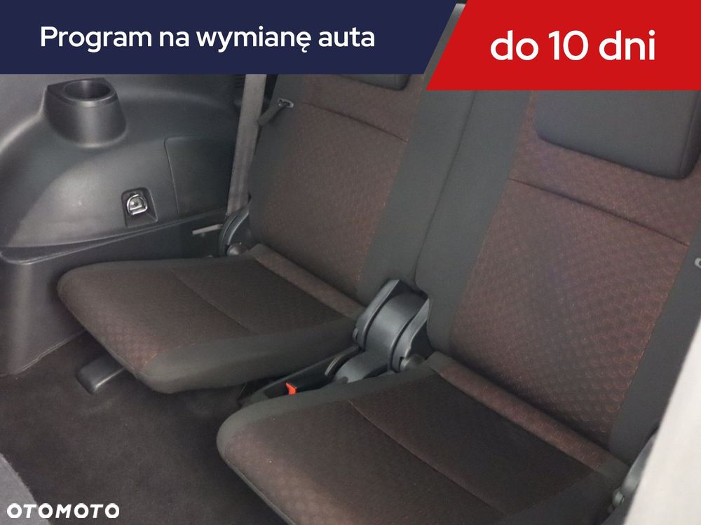 Toyota Verso - 18