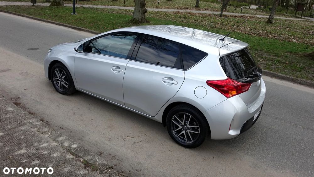 Toyota Auris - 30
