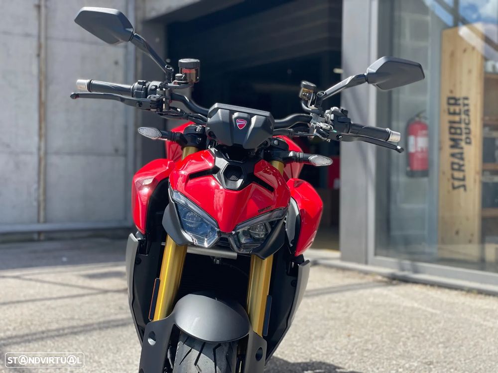 Ducati Streetfighter V2 S - 6