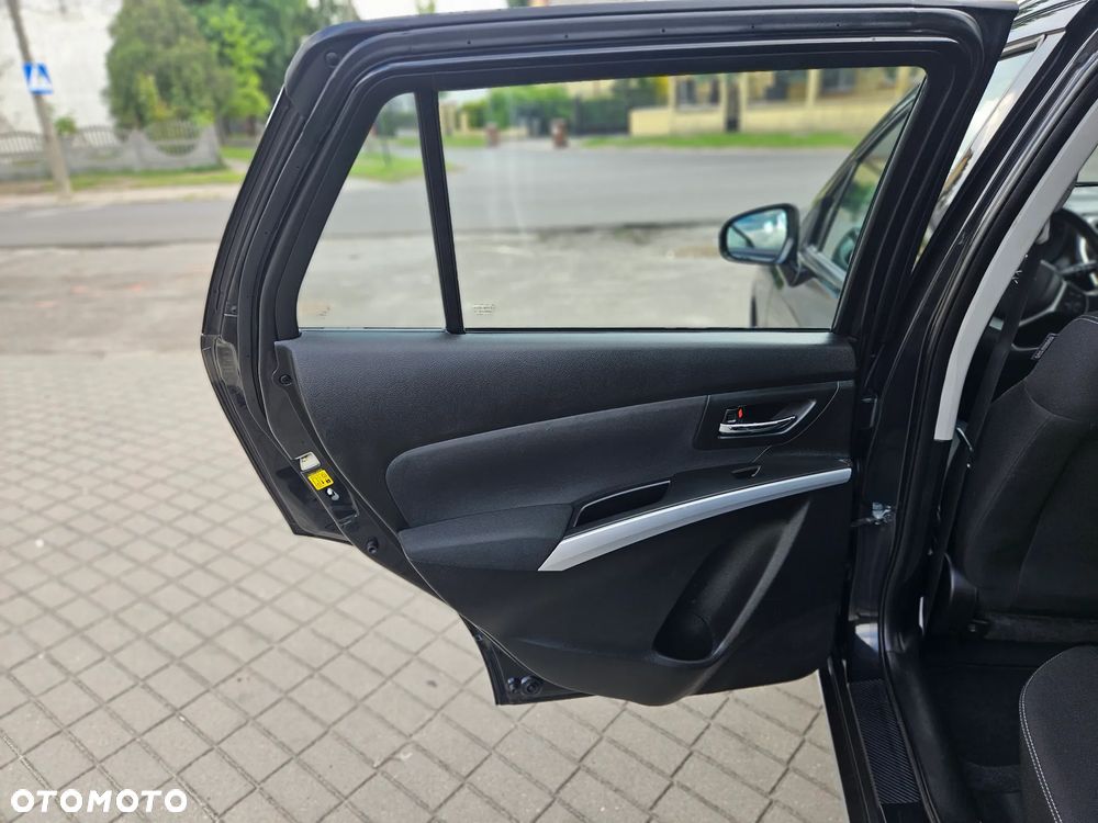 Suzuki SX4 S-Cross 1.6 VVT 4x2 limited+ - 18
