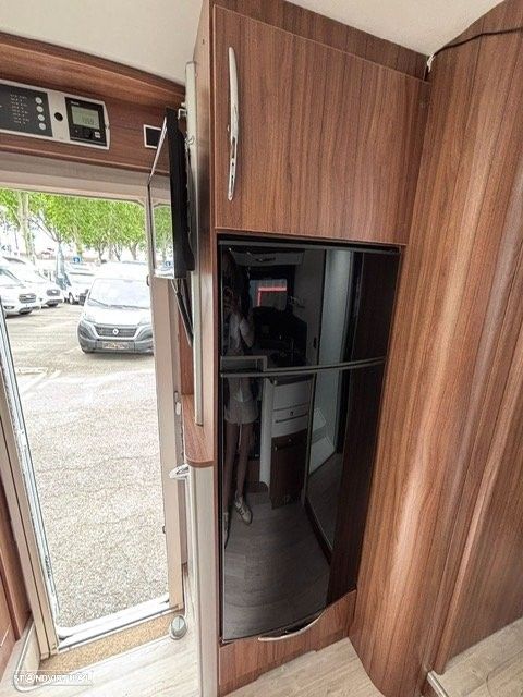 Pilote Essential P740  Cama central - 13