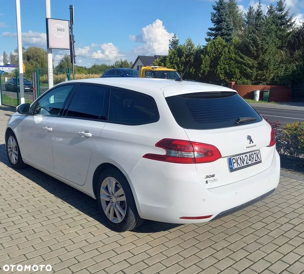 Peugeot 308 1.6 BlueHDi Allure S&S - 4