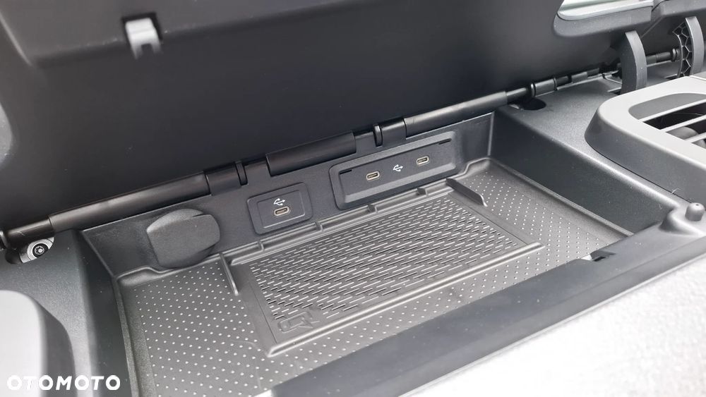 Mercedes-Benz Sprinter - 17