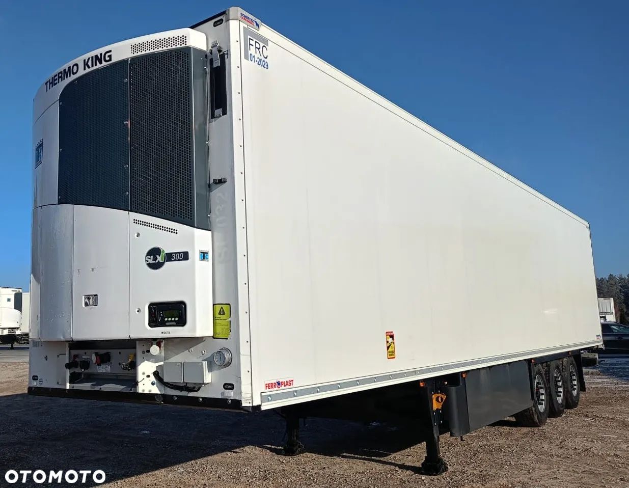 Schmitz Cargobull SKO - 1