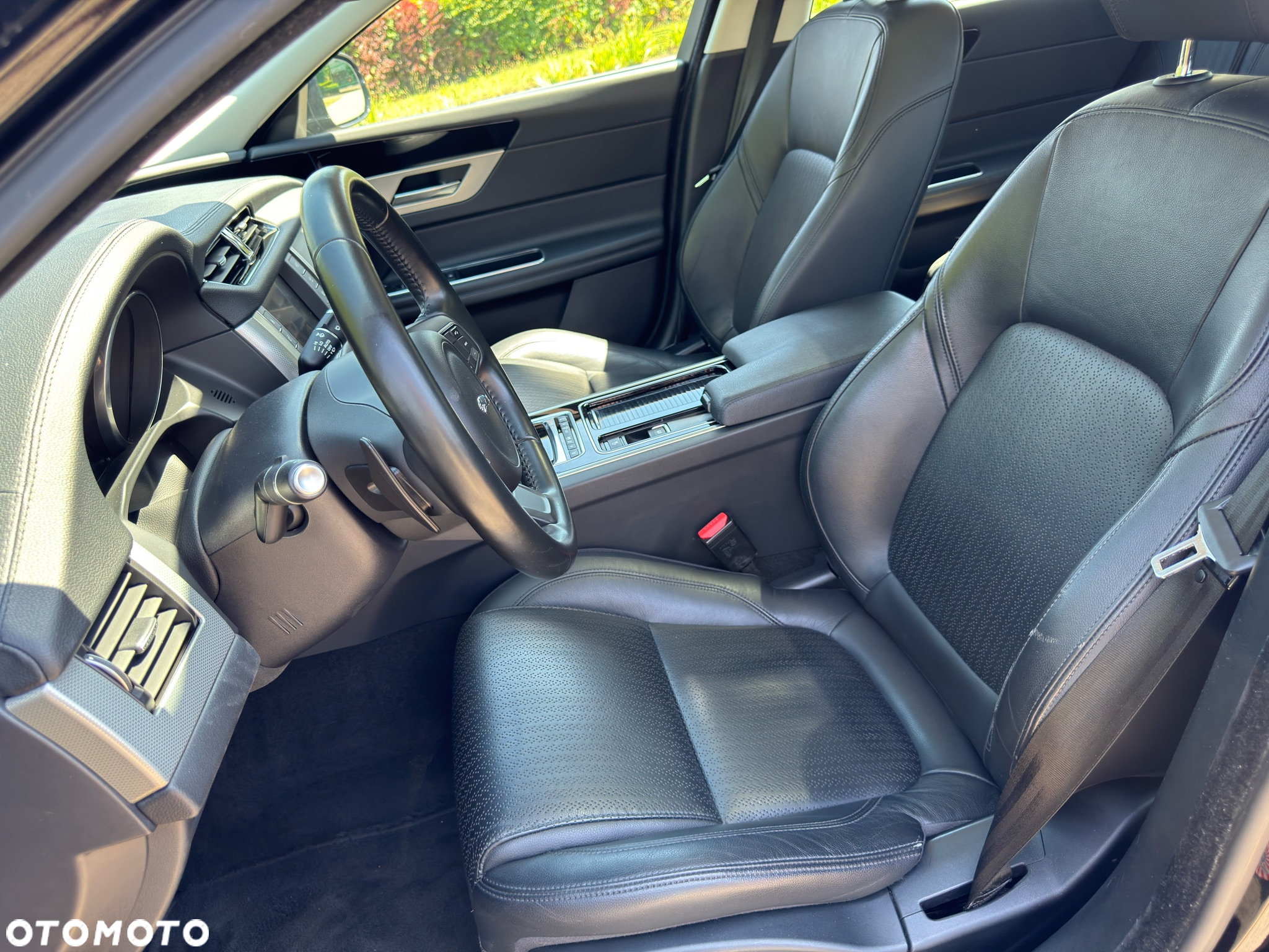 Jaguar XF 2.0 i4D Prestige - 11