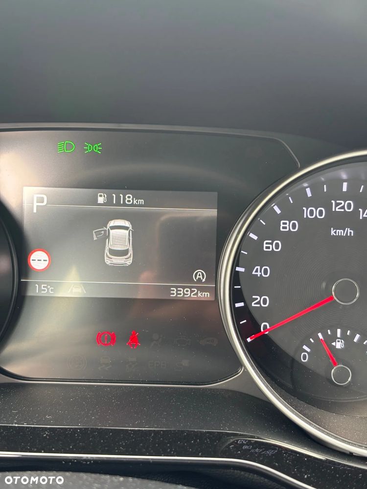 Kia XCeed 1.5 T-GDI OPF DCT7 PLATINUM - 3