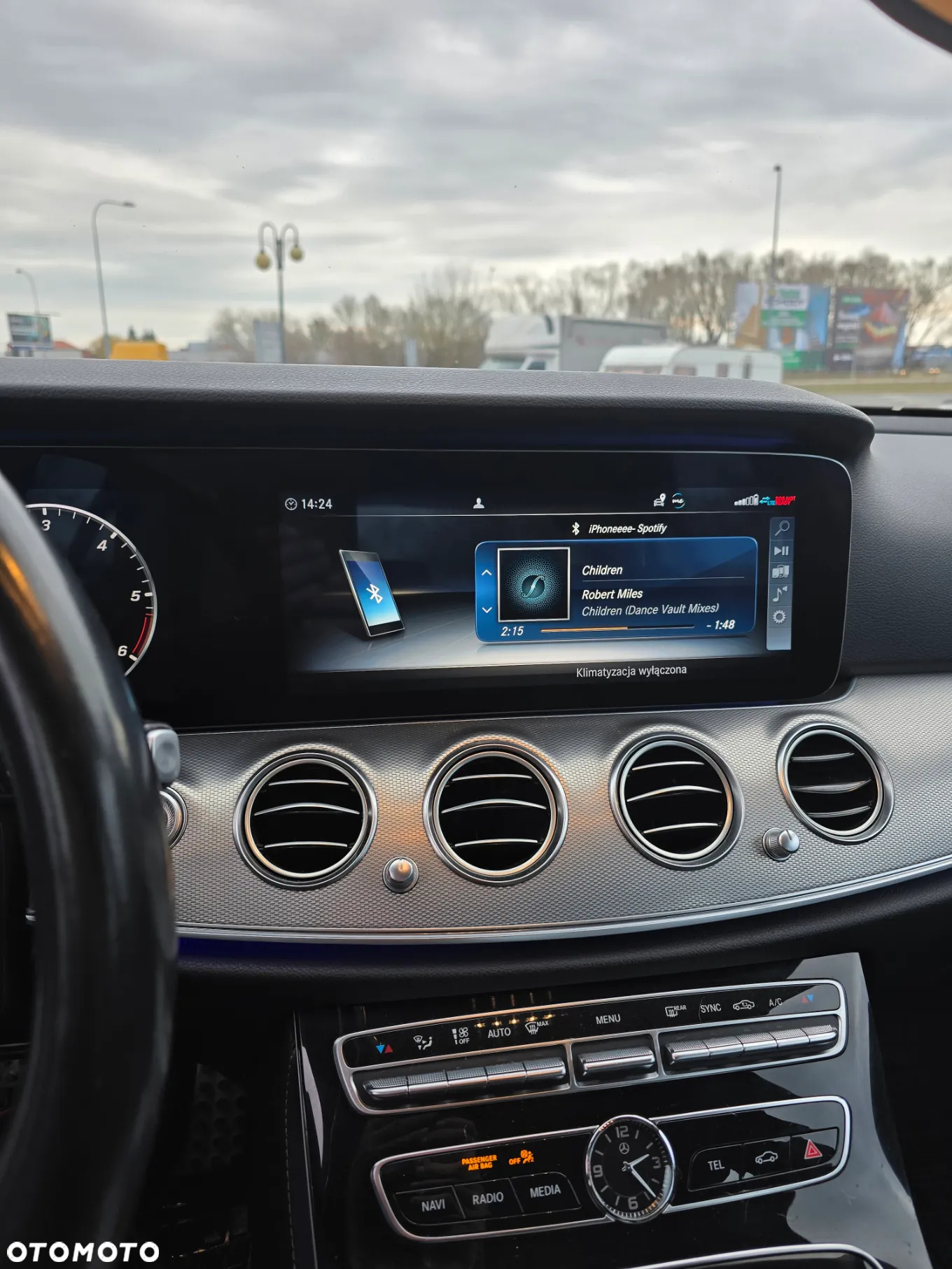 Mercedes-Benz Klasa E 220 d 4-Matic 9G-TRONIC - 5
