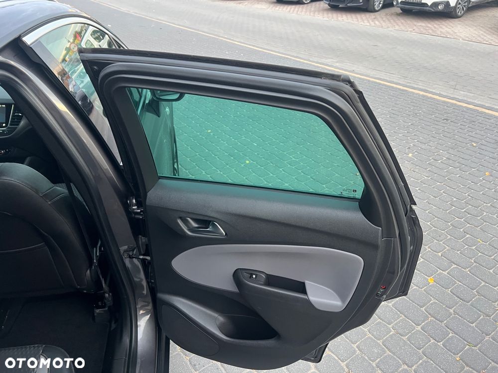 Opel Crossland X - 21