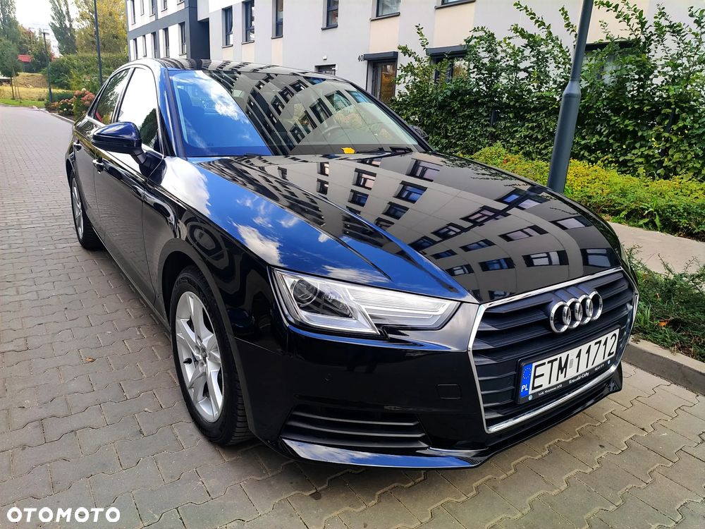 Audi A4 Limousine - 3