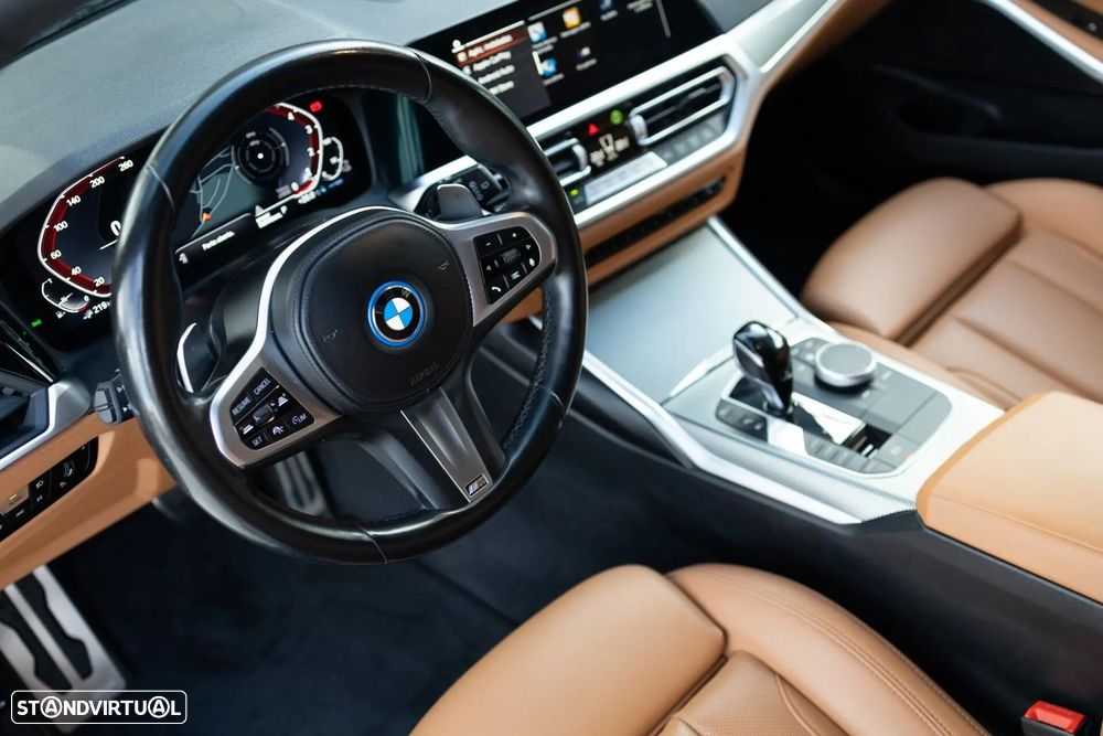 BMW 320 e Aut. M Sport - 19