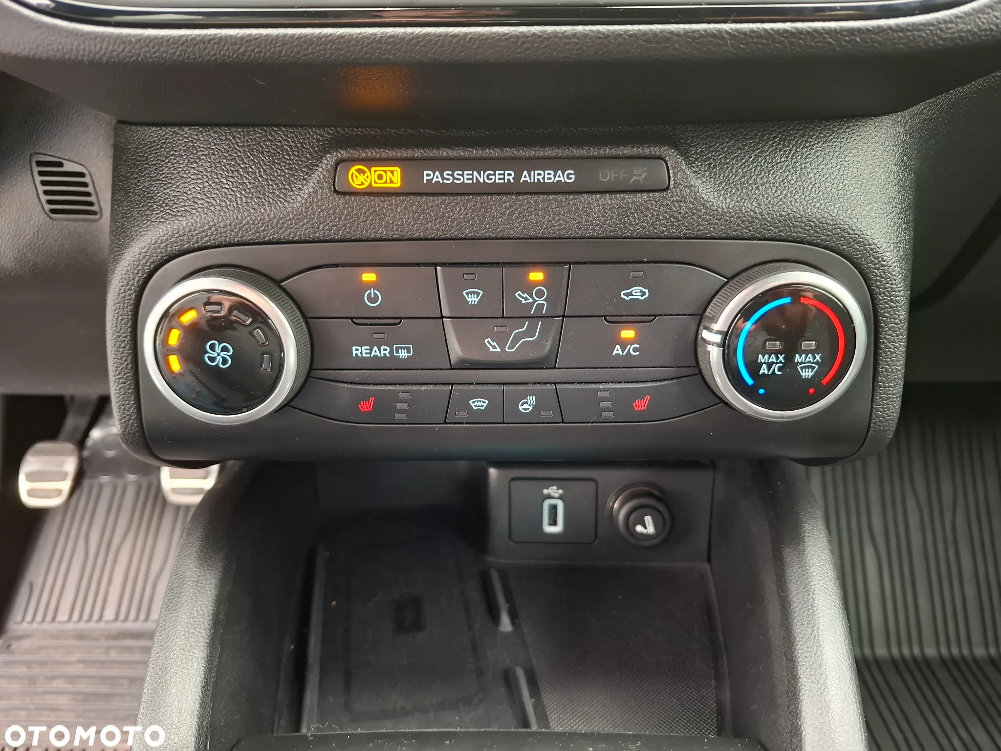 Ford Focus 2.0 EcoBlue ST-Line - 16