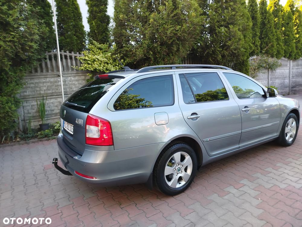 Skoda Octavia 1.6 TDI DPF FAMILY - 4