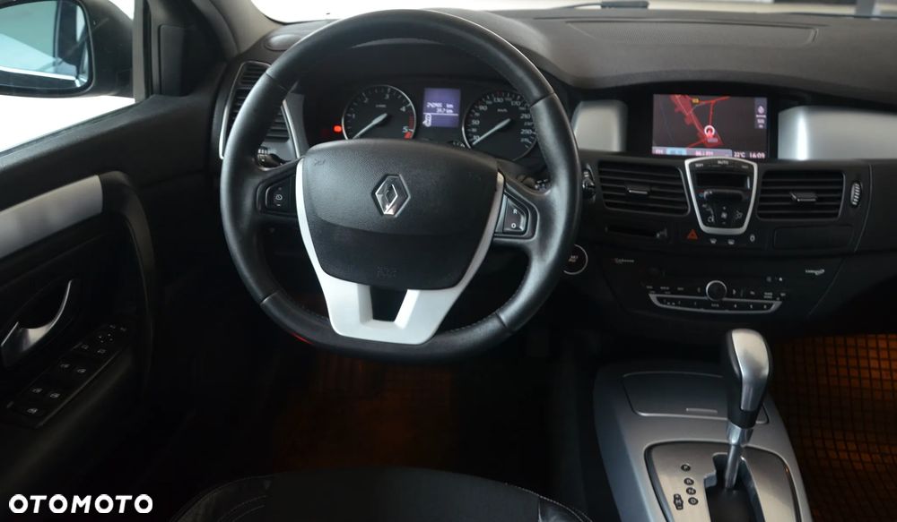 Renault Laguna 2.0 DCi FAP Initiale - 27