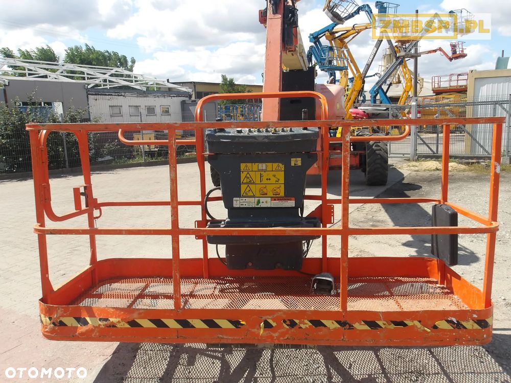 JLG 1250AJP - 12