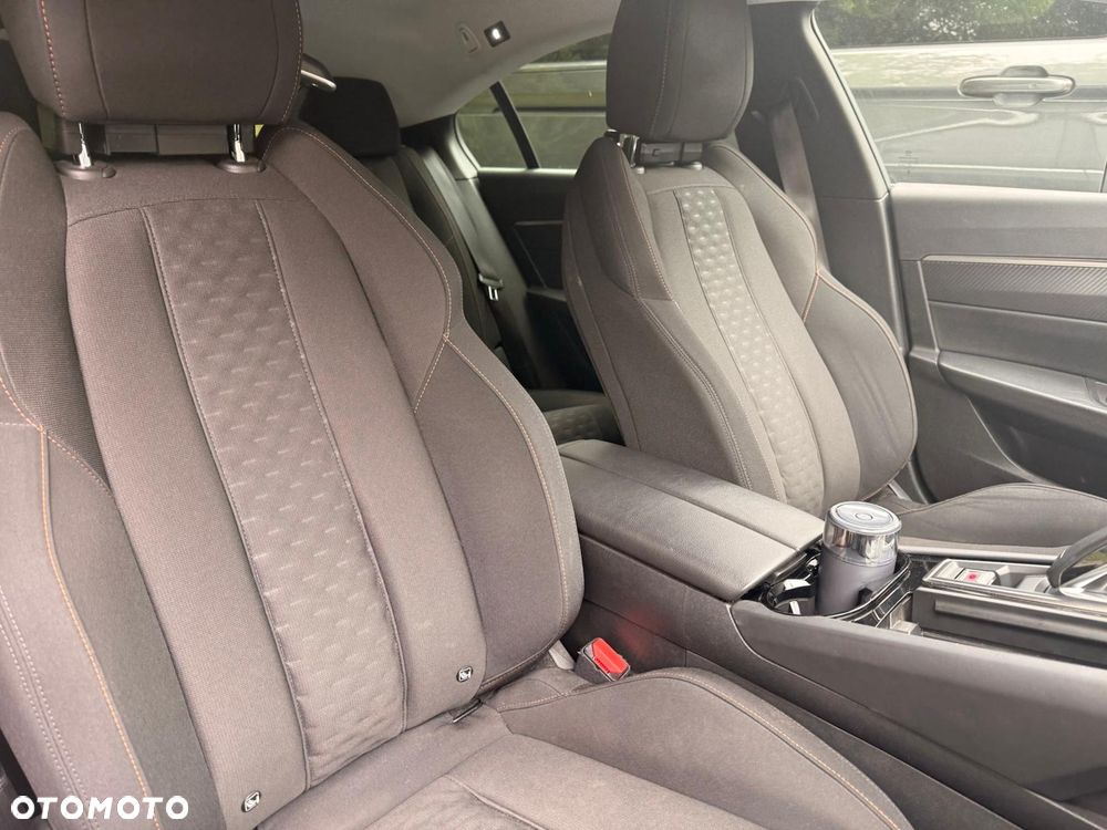 Peugeot 508 - 8