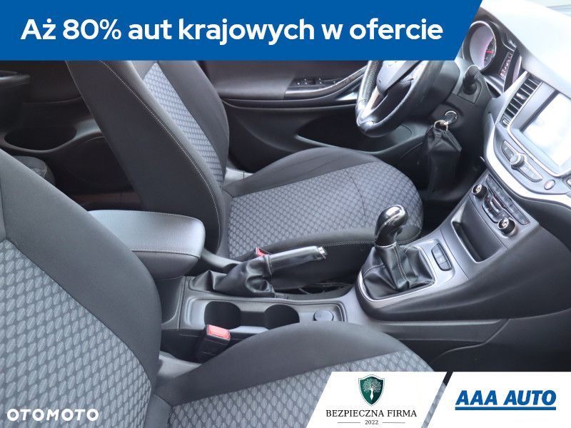 Opel Astra - 11