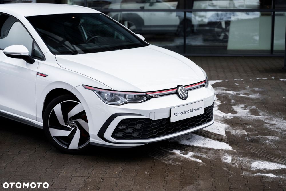 Volkswagen Golf - 9