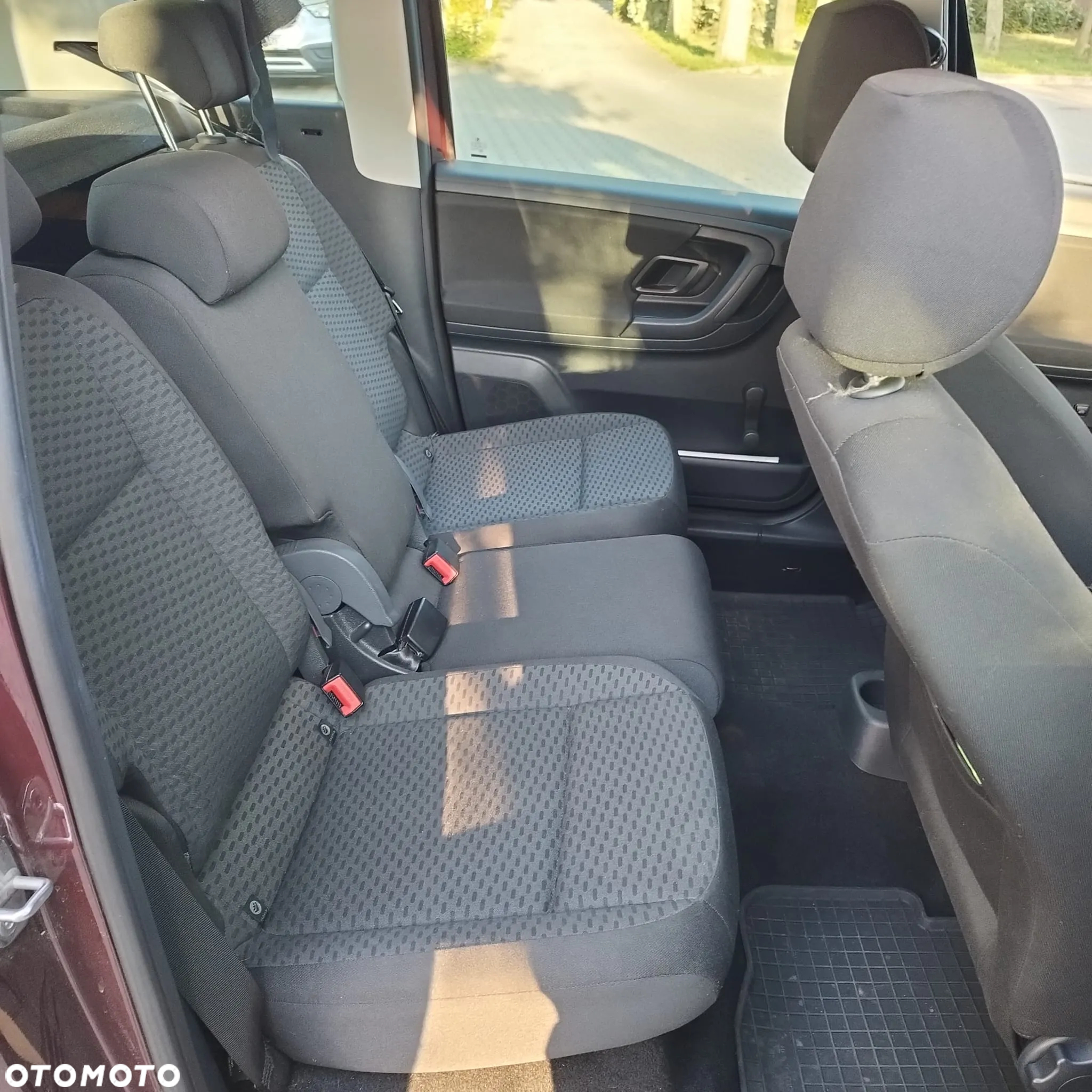 Skoda Roomster 1.6 TDI DPF Ambition - 8