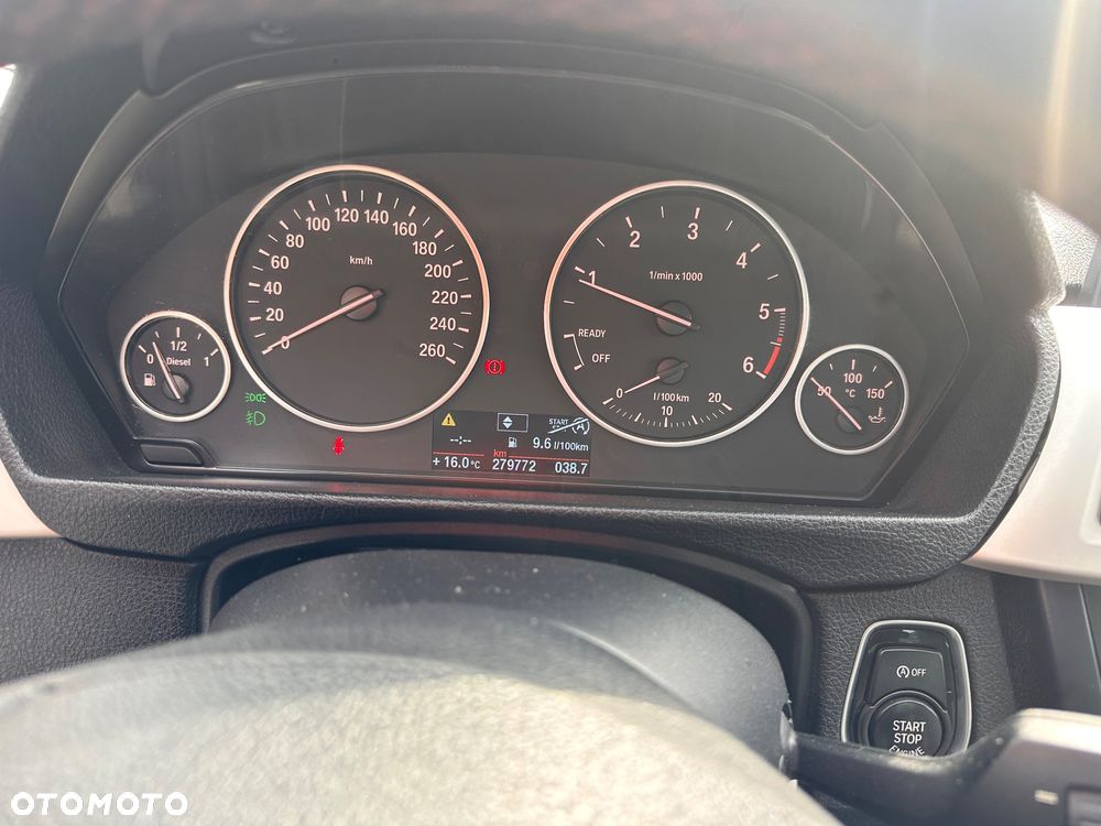 BMW Seria 3 318d Blue Performance Sport Line - 22
