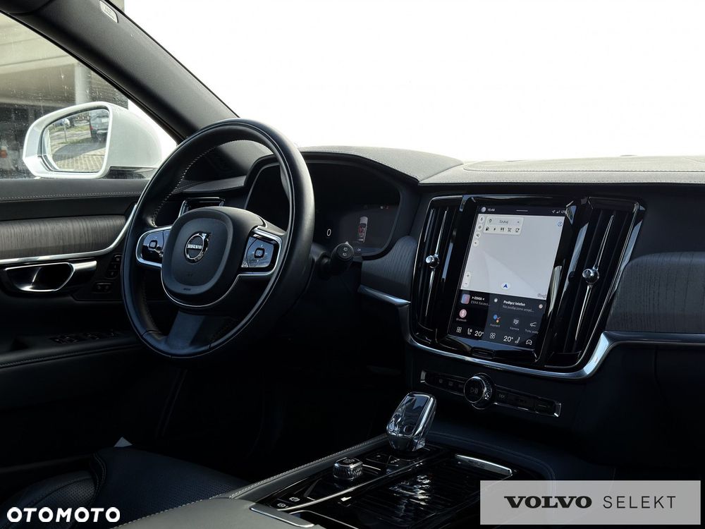 Volvo V90 - 16