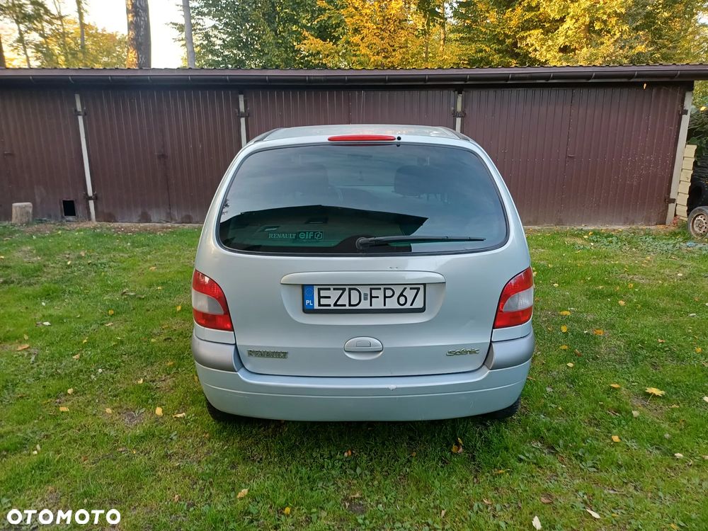 Renault Scenic - 8