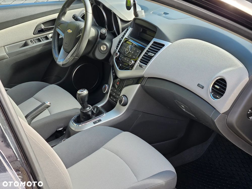Chevrolet Cruze 2.0 VDCi LS - 11