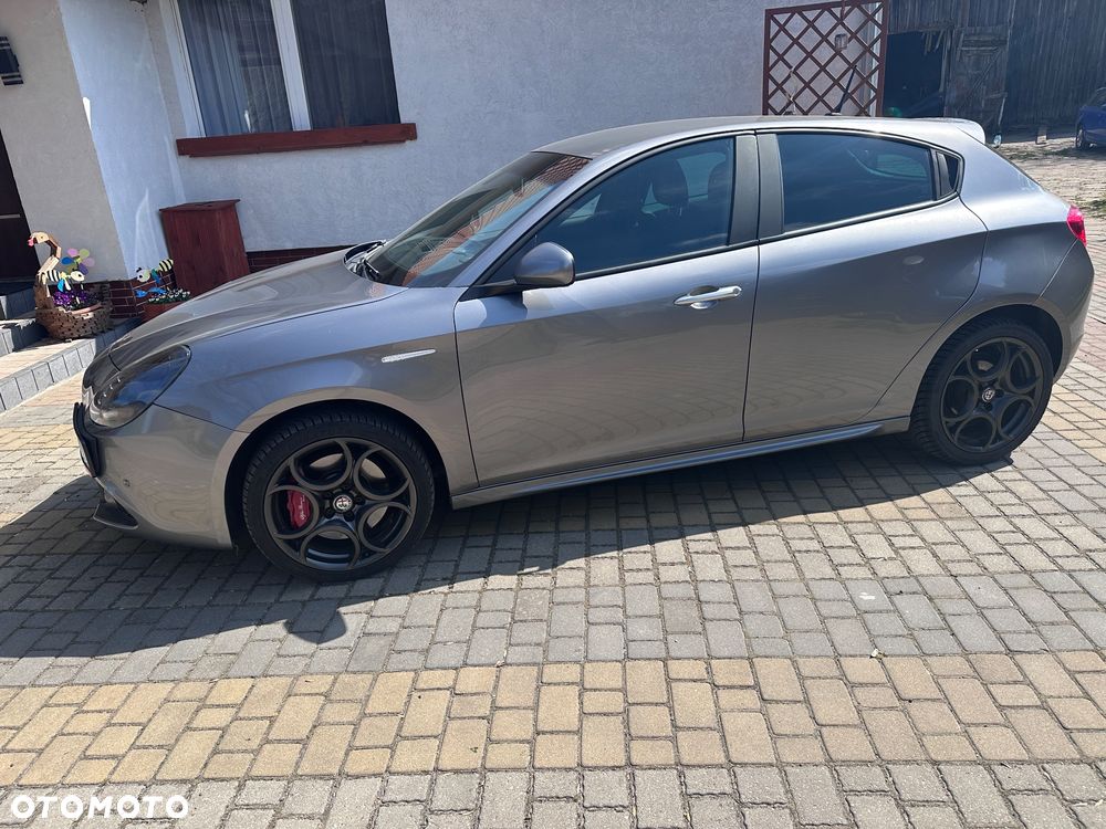 Alfa Romeo Giulietta 1.6 JTDM - 34