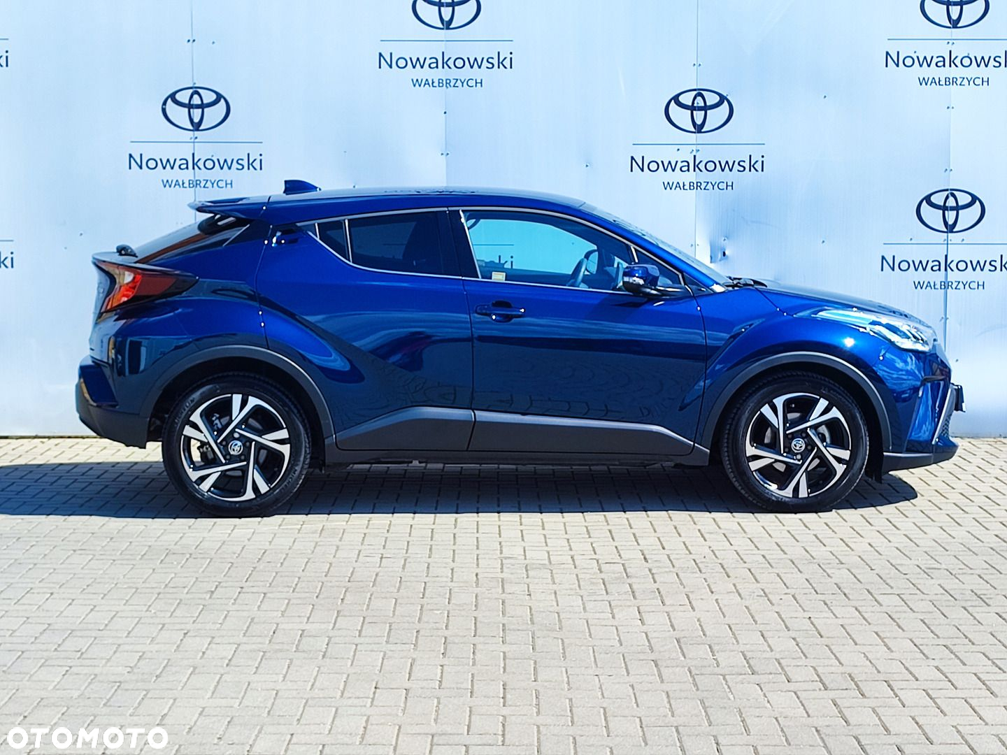 Toyota C-HR - 6