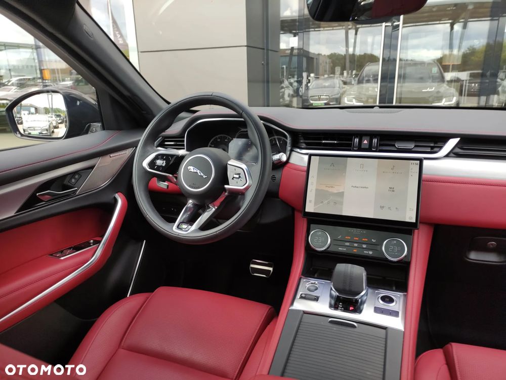Jaguar F-Pace - 17