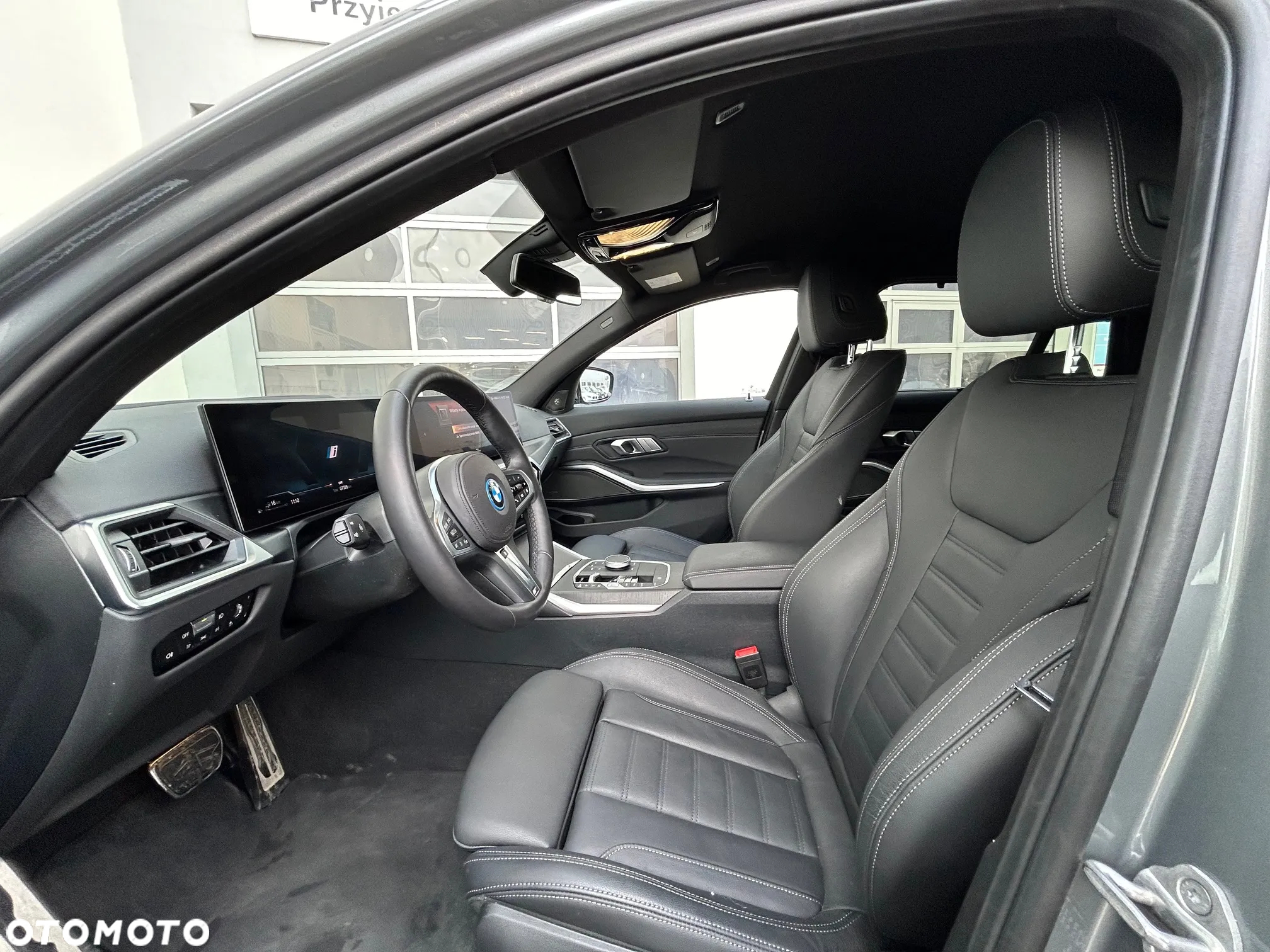 BMW Seria 3 330e xDrive M Sport sport - 10