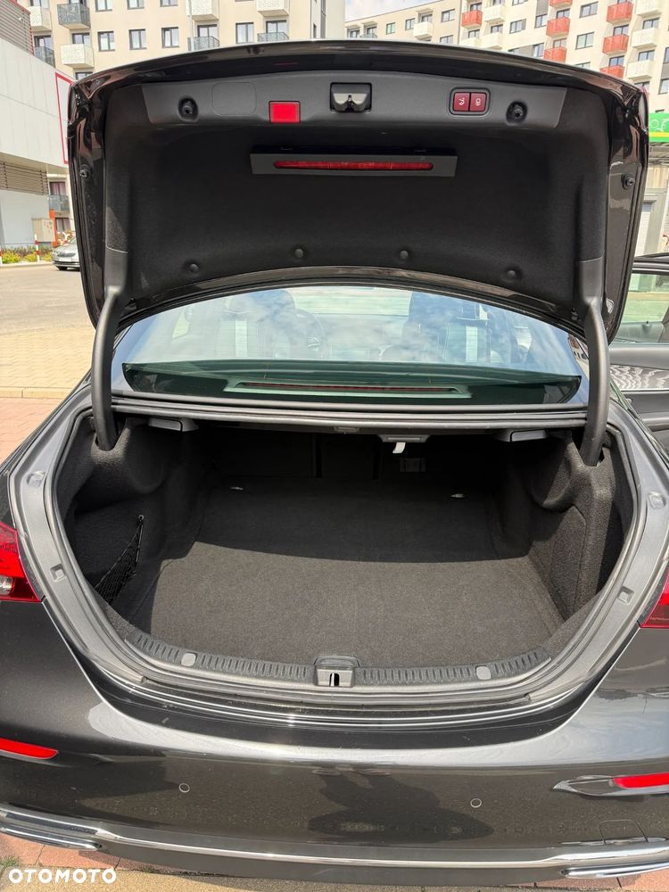 Mercedes-Benz Klasa E 300 d 4-Matic Avantgarde - 14