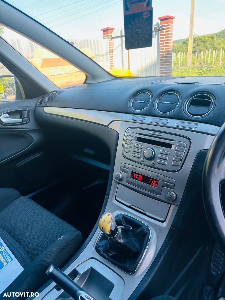Ford S-Max - 7