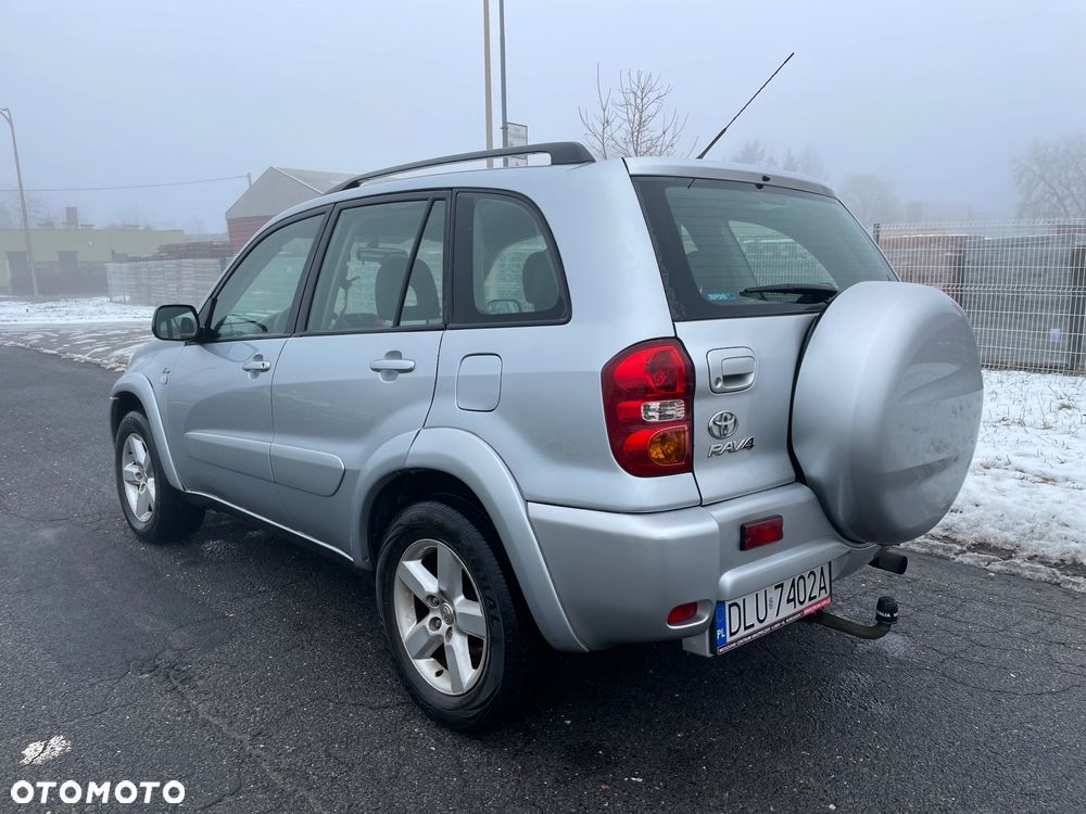 Toyota RAV4 D-4D 4x4 Sol - 6