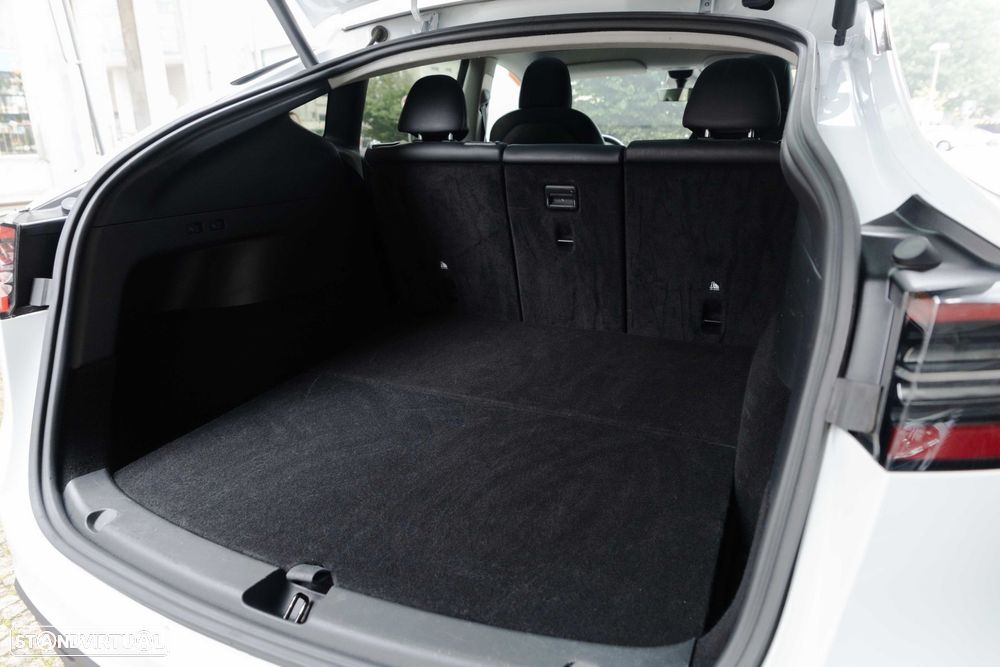 Tesla Model Y Long Range Tração Integral - 29