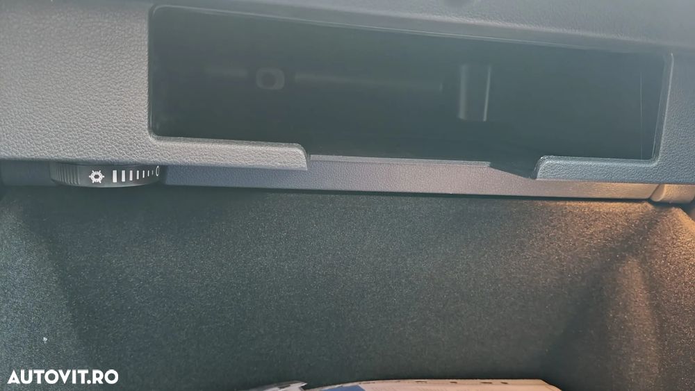 Volkswagen Golf 1.6 TDI Trendline - 23